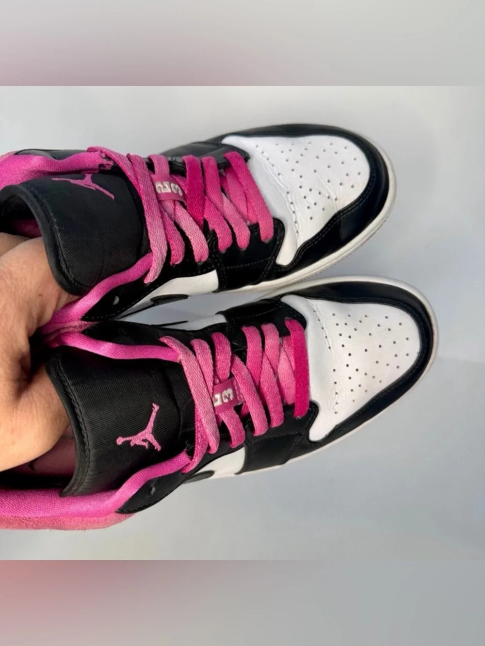 Nike Air Jordan 1 Low SE Fuchsia Men’s Size 9 US CK3022-005 Pink Black White - Picture 8 of 11